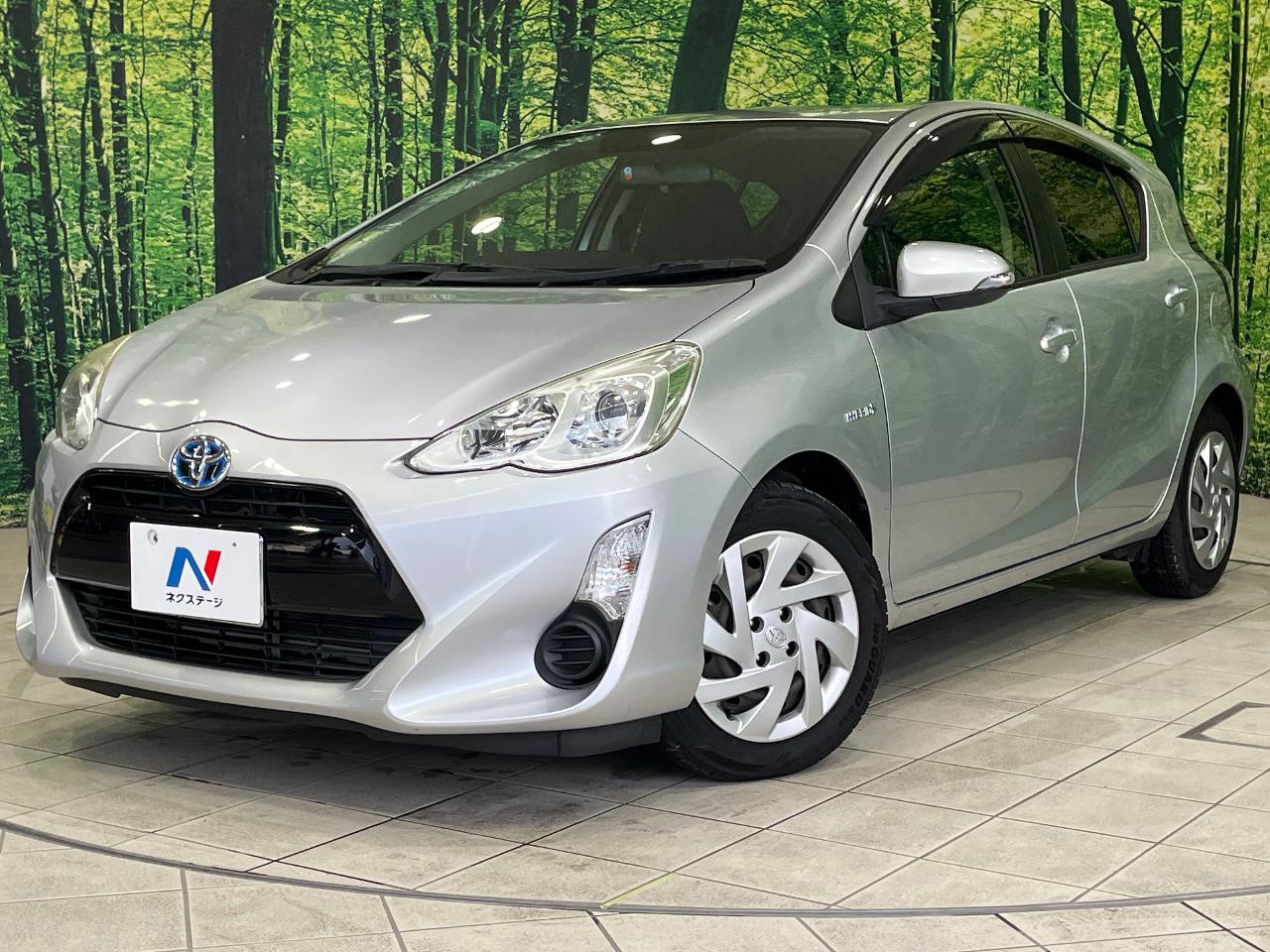 2015 Toyota Aqua DAA-NHP10