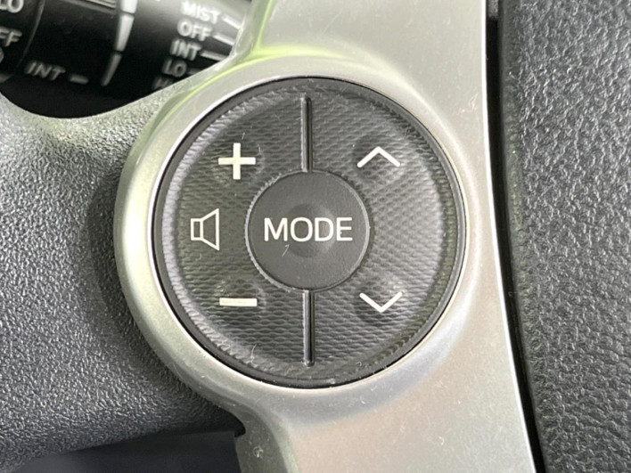 2015 Toyota Aqua DAA-NHP10 (UW-69f1f7b5a4b4b)[29]