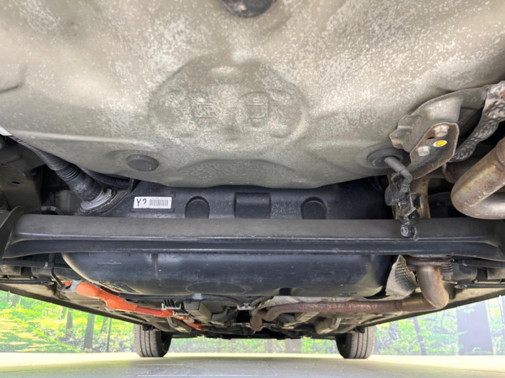 2017 Toyota Aqua DAA-NHP10 (UW-69f1f7b69eff8)[15]