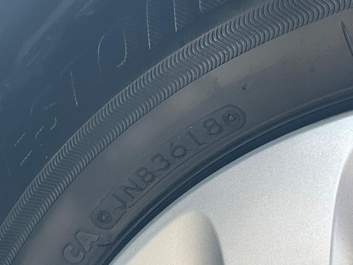 2018 Toyota Aqua DAA-NHP10 (UW-69f1f7b890fe8)[8]