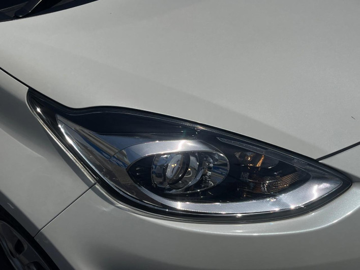 2018 Toyota Aqua DAA-NHP10 (UW-69f1f7b890fe8)[26]