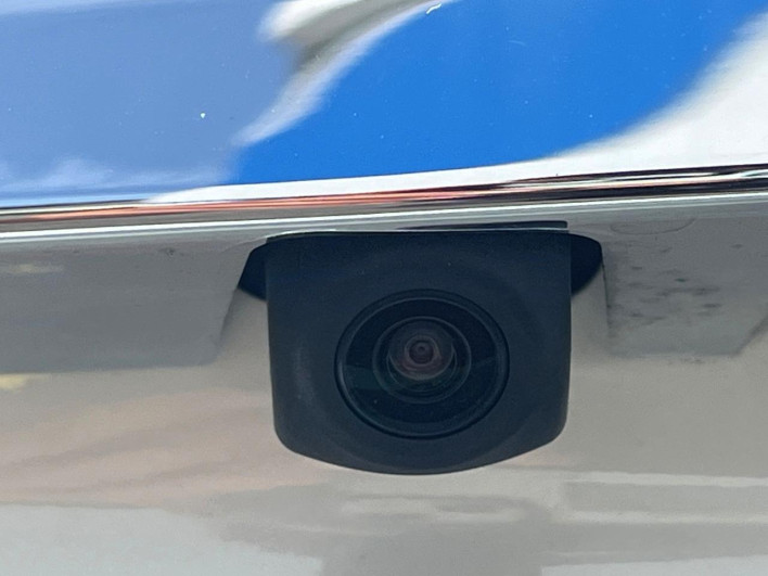 2018 Toyota Aqua DAA-NHP10 (UW-69f1f7b890fe8)[12]