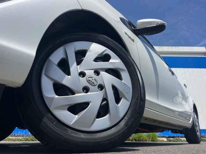 2018 Toyota Aqua DAA-NHP10 (UW-69f1f7b890fe8)[10]
