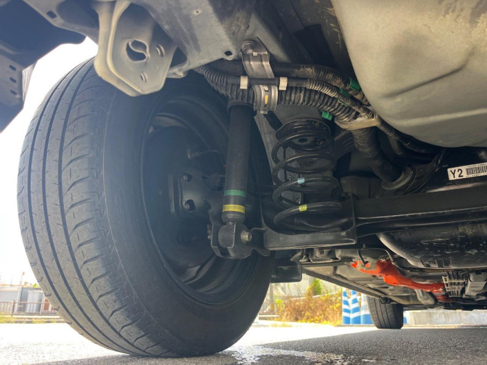 2018 Toyota Aqua DAA-NHP10 (UW-69f1f7b890fe8)[14]
