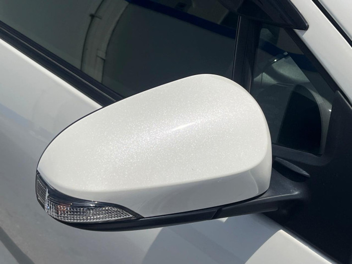 2018 Toyota Aqua DAA-NHP10 (UW-69f1f7b890fe8)[27]