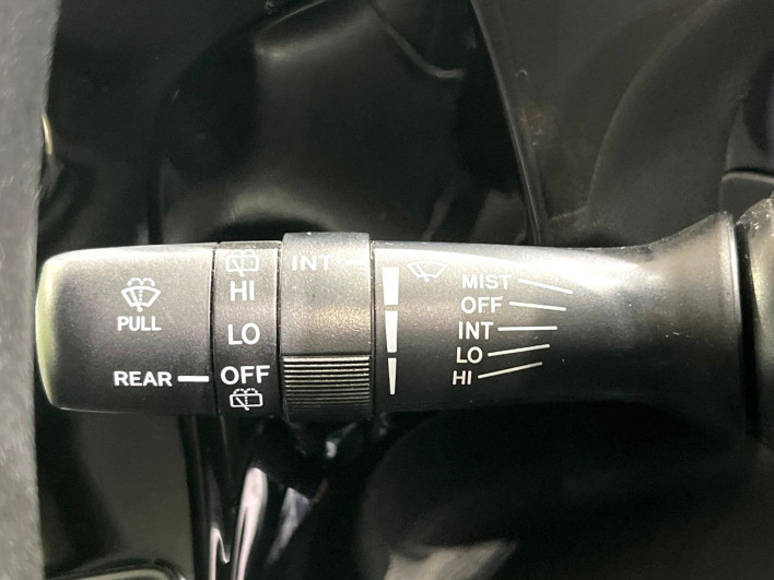 2019 Toyota Aqua DAA-NHP10 (UW-69f1f7b8b4734)[29]