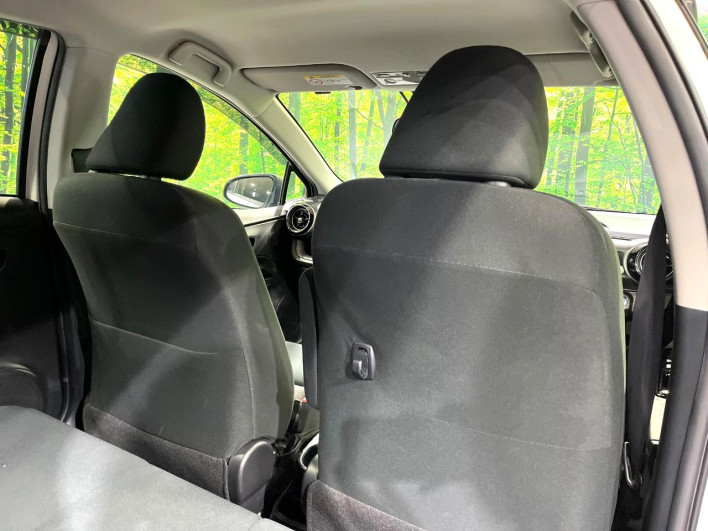 2019 Toyota Aqua DAA-NHP10 (UW-69f1f7b8b4734)[12]