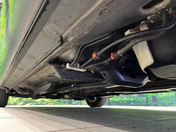 2018 Toyota Vitz DBA-NSP135 (UW-69f1f7bd01afc)[13]