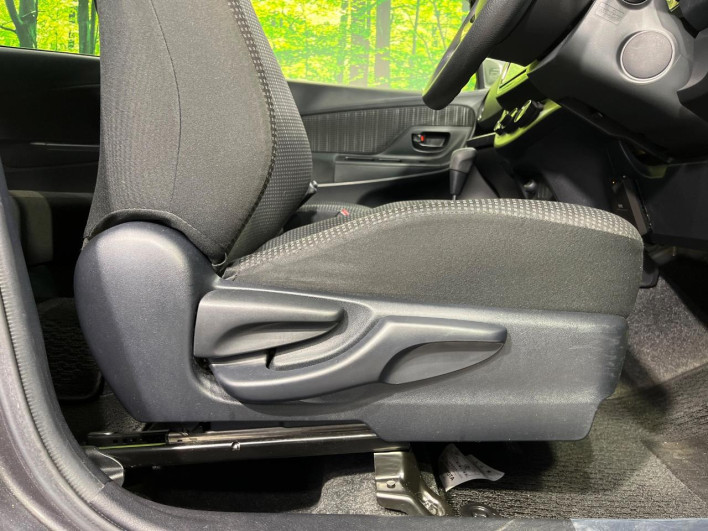 2018 Toyota Vitz DBA-NSP135 (UW-69f1f7bd01afc)[21]