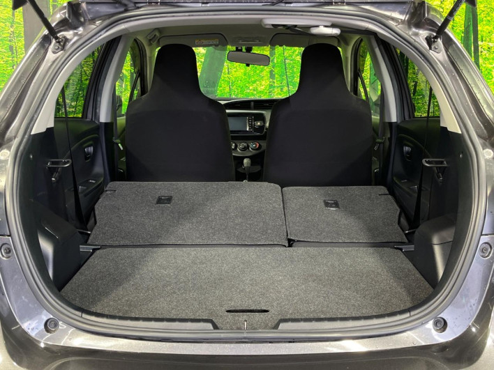 2018 Toyota Vitz DBA-NSP135 (UW-69f1f7bd01afc)[15]