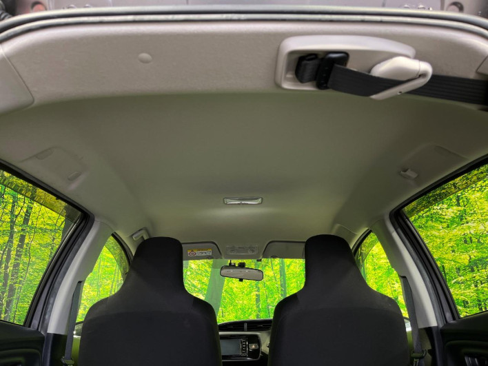 2018 Toyota Vitz DBA-NSP135 (UW-69f1f7bd01afc)[16]