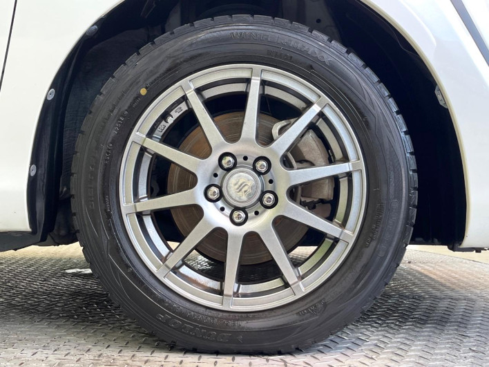 2015 Toyota Sienta DBA-NSP170G (UW-69f1f7bd49f3a)[15]