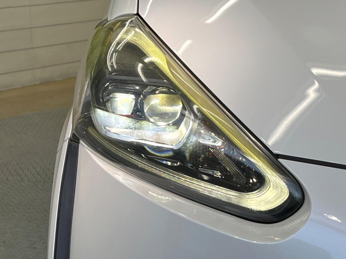 2015 Toyota Sienta DBA-NSP170G (UW-69f1f7bd49f3a)[8]