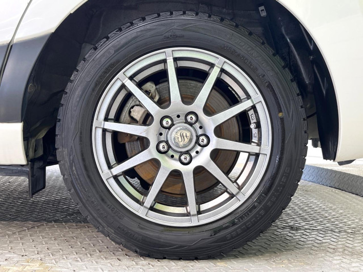 2015 Toyota Sienta DBA-NSP170G (UW-69f1f7bd49f3a)[19]