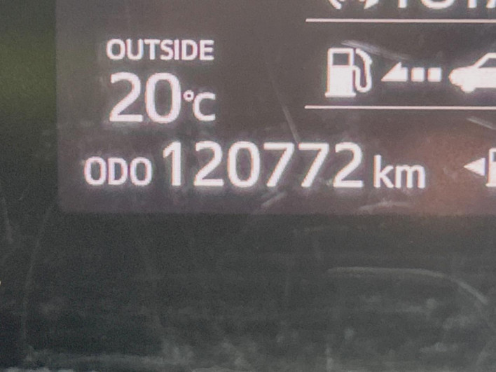 2016 Toyota Sienta DBA-NSP170G (UW-69f1f7bd82e78)[2]