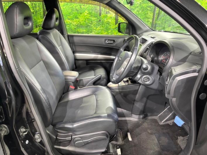 2012 Nissan X-Trail DBA-NT31 (UW-69f1f7bf9e11c)[25]