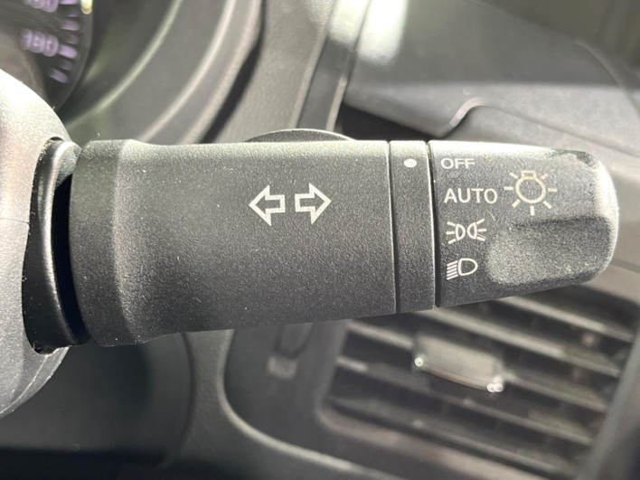 2012 Nissan X-Trail DBA-NT31 (UW-69f1f7bf9e11c)[15]