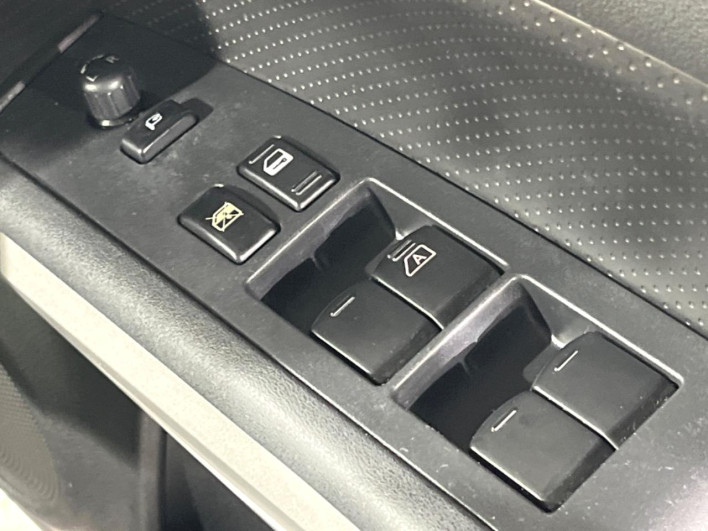 2012 Nissan X-Trail DBA-NT31 (UW-69f1f7bf9e11c)[7]