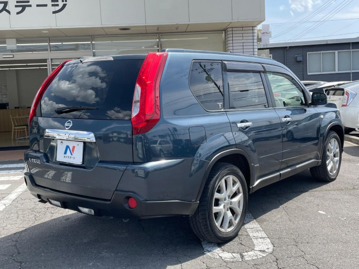 2013 Nissan X-Trail DBA-NT31 (UW-69f1f7bfdd800)[18]