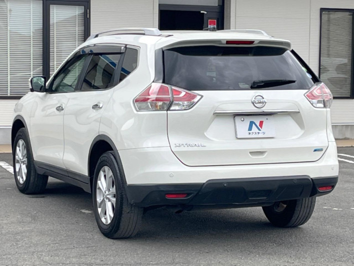 2016 Nissan X-Trail DBA-NT32 (UW-69f1f7c162bb9)[29]