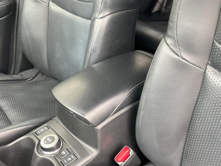 2016 Nissan X-Trail DBA-NT32 (UW-69f1f7c162bb9)[28]