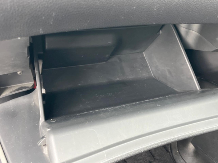 2016 Nissan X-Trail DBA-NT32 (UW-69f1f7c162bb9)[27]