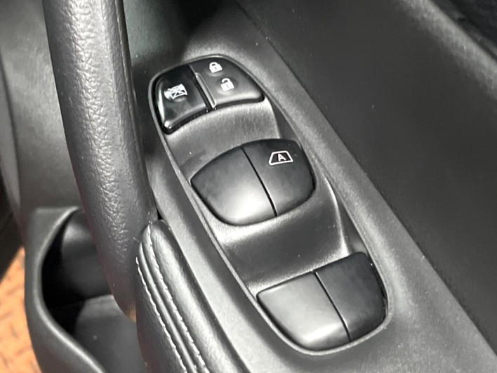 2016 Nissan X-Trail DBA-NT32 (UW-69f1f7c3bfc07)[28]