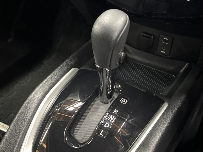 2016 Nissan X-Trail DBA-NT32 (UW-69f1f7c3bfc07)[9]