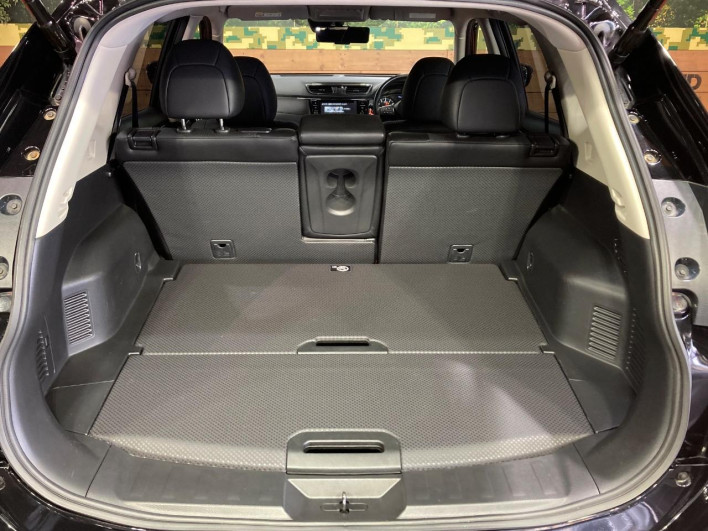 2018 Nissan X-Trail DBA-NT32 (UW-69f1f7c3cede0)[26]