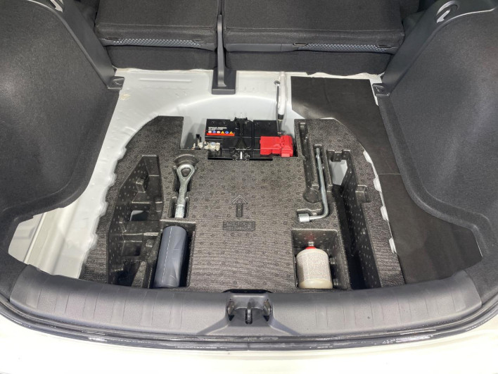 2021 Nissan Kicks 6AA-P15 (UW-69f1f7c4491d9)[23]