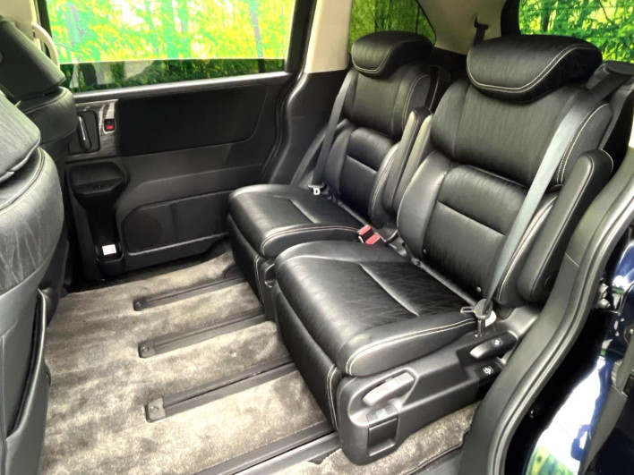 2015 Honda Odyssey DBA-RC1 (UW-69f1f7c632dac)[21]