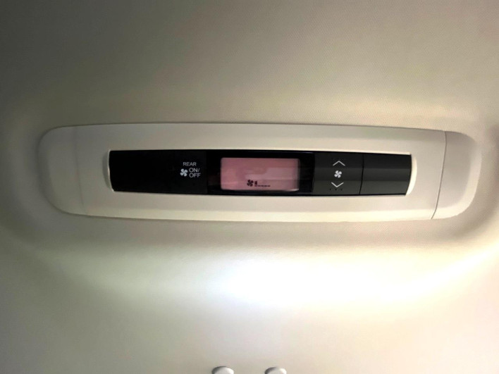 2016 Honda Odyssey DBA-RC2 (UW-69f1f7c6d92bf)[8]