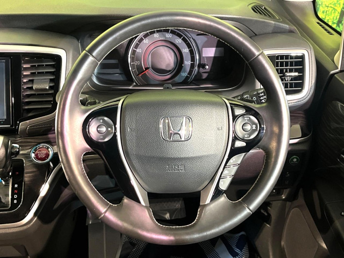 2016 Honda Odyssey DBA-RC2 (UW-69f1f7c6d92bf)[6]