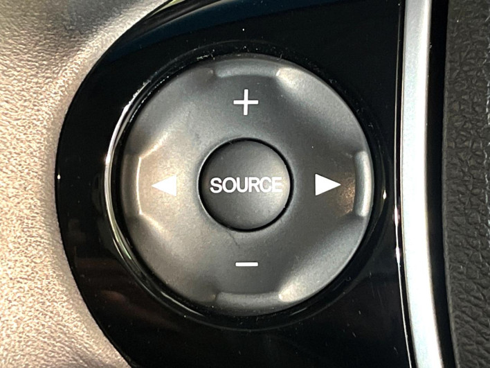 2016 Honda Odyssey DBA-RC2 (UW-69f1f7c6d92bf)[23]