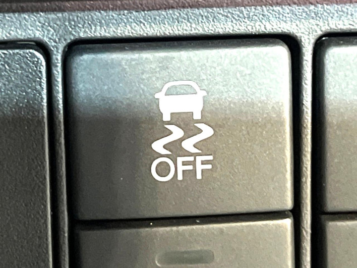 2016 Honda Odyssey DBA-RC2 (UW-69f1f7c6d92bf)[13]