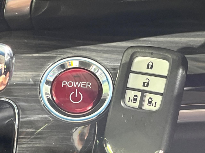 2016 Honda Odyssey Hybrid DAA-RC4 (UW-69f1f7c83104e)[20]