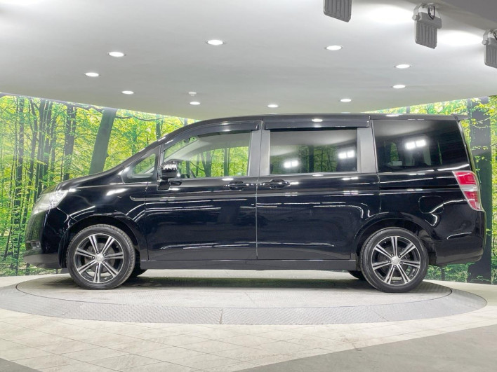 2011 Honda Step Wagon DBA-RK2 (UW-69f1f7c9bce5f)[10]