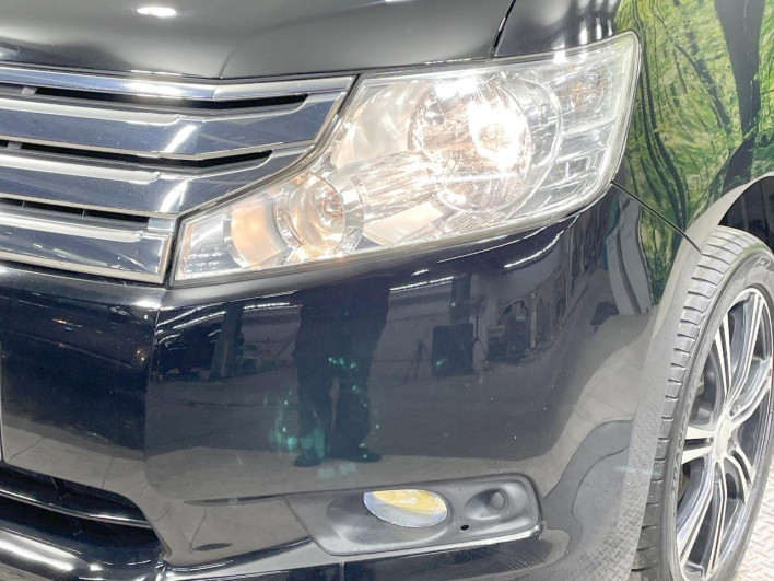 2011 Honda Step Wagon DBA-RK2 (UW-69f1f7c9bce5f)[22]