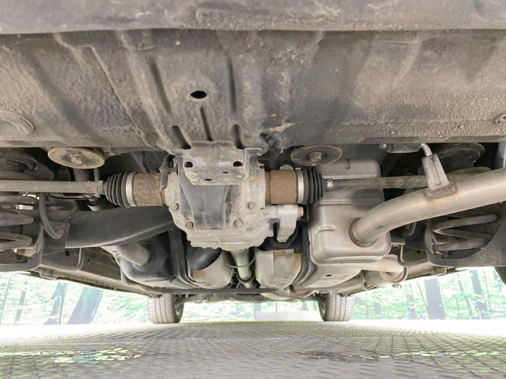 2011 Honda Step Wagon DBA-RK2 (UW-69f1f7c9bce5f)[12]