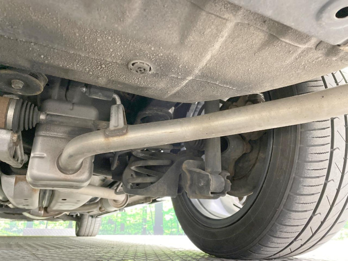 2011 Honda Step Wagon DBA-RK2 (UW-69f1f7c9bce5f)[13]