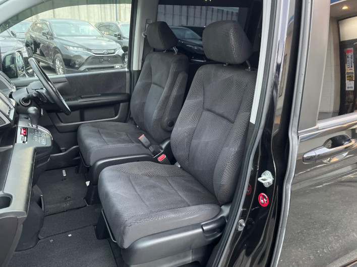 2010 Honda Stepwgn Spada DBA-RK5 (UW-69f1f7ca29752)[20]