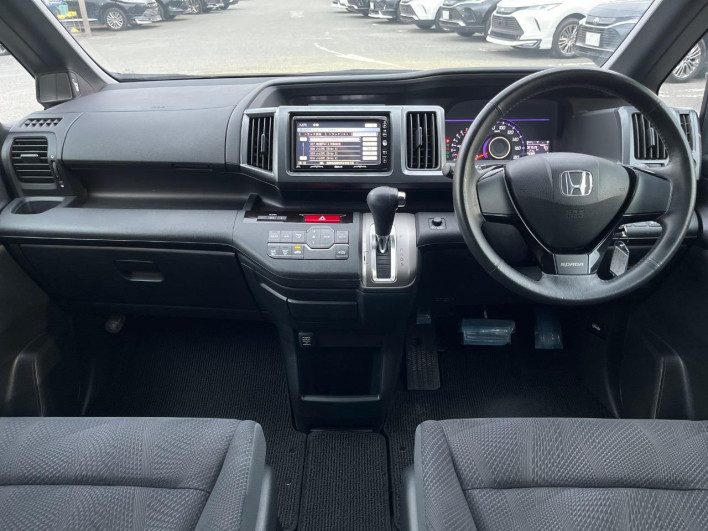 2010 Honda Stepwgn Spada DBA-RK5 (UW-69f1f7ca29752)[26]