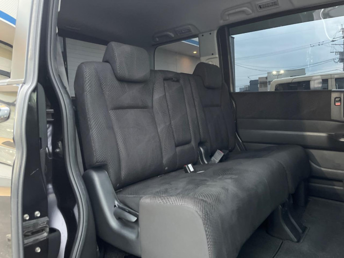 2010 Honda Stepwgn Spada DBA-RK5 (UW-69f1f7ca29752)[18]