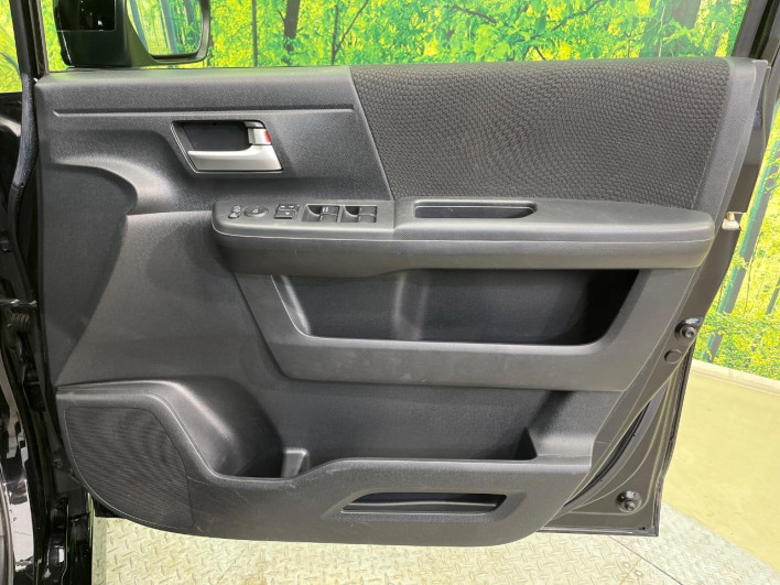 2014 Honda Stepwgn Spada DBA-RK5 (UW-69f1f7ca9a5bf)[27]