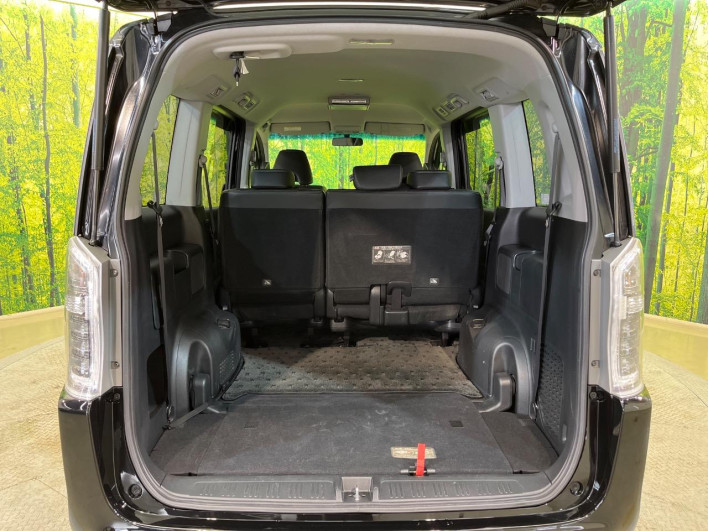 2014 Honda Stepwgn Spada DBA-RK5 (UW-69f1f7ca9a5bf)[19]