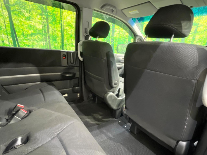 2010 Honda Stepwgn Spada DBA-RK6 (UW-69f1f7cb0bd47)[22]