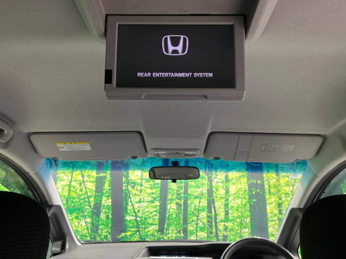 2010 Honda Stepwgn Spada DBA-RK6 (UW-69f1f7cb0bd47)[25]