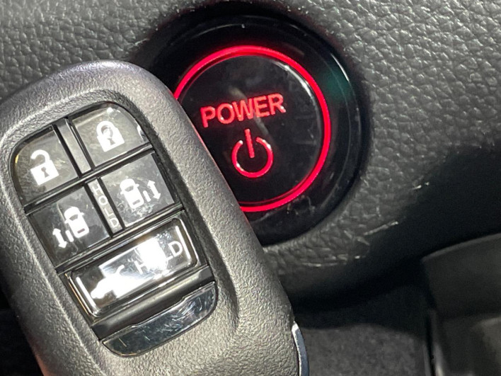 2023 Honda Step Wagon 6AA-RP8 (UW-69f1f7cbe1c97)[18]