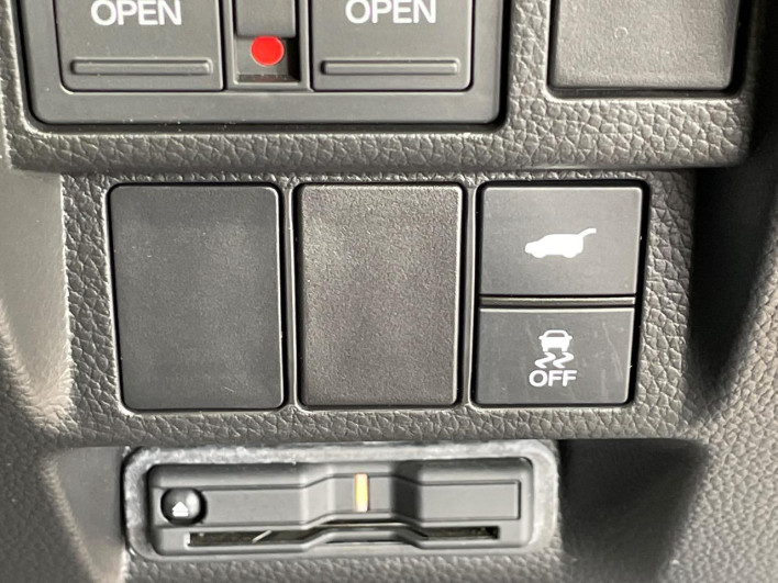 2023 Honda Step Wagon 6AA-RP8 (UW-69f1f7cbe1c97)[16]