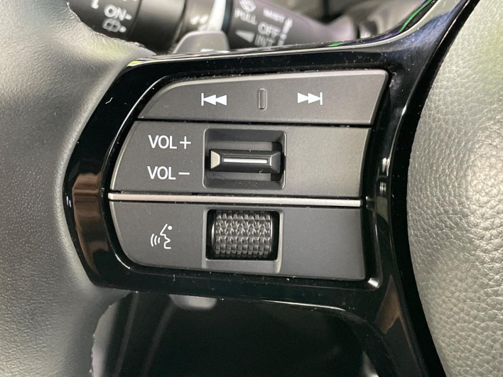 2023 Honda Step Wagon 6AA-RP8 (UW-69f1f7cbe1c97)[8]